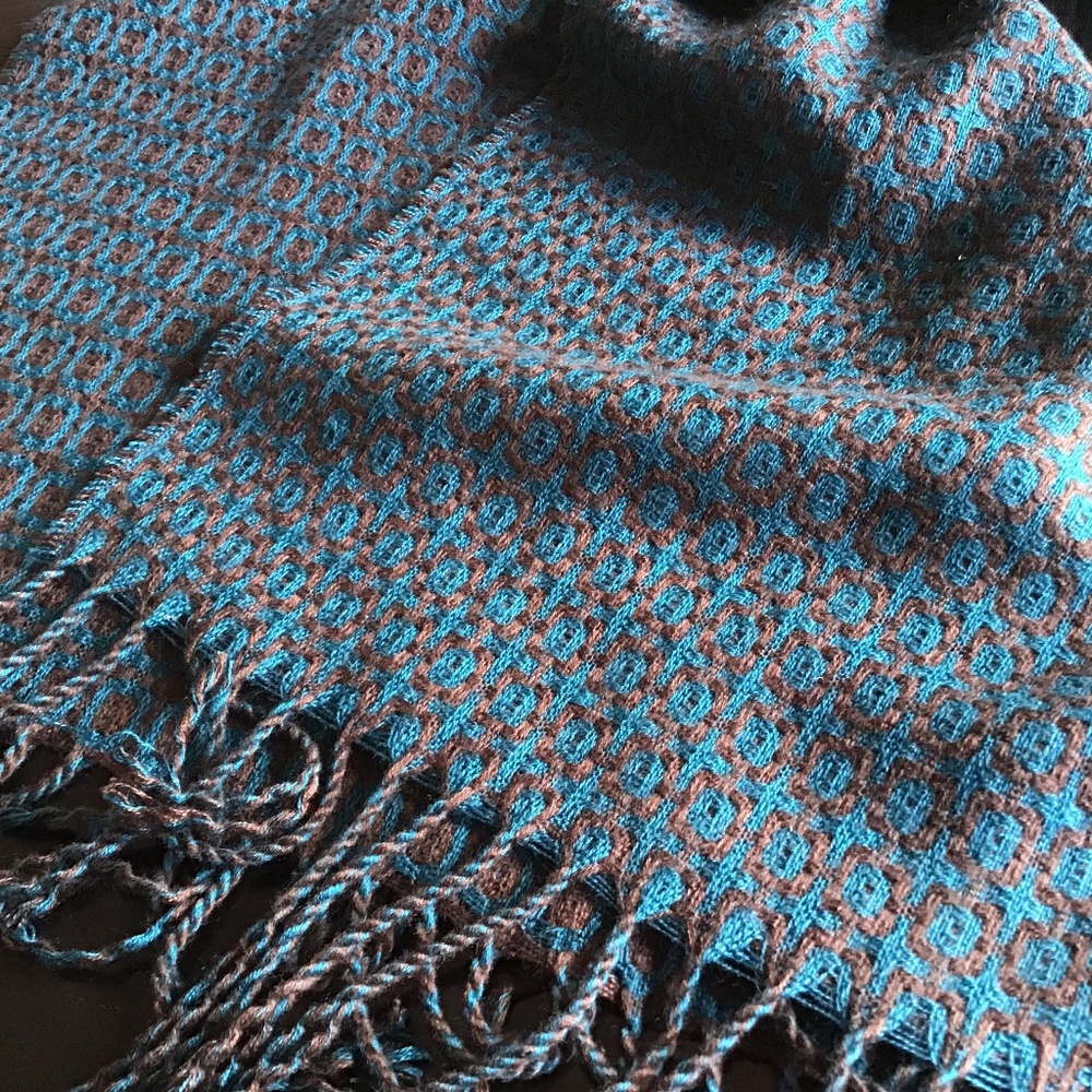 Super soft scarf gorgeous color combo nice texture.. fun!